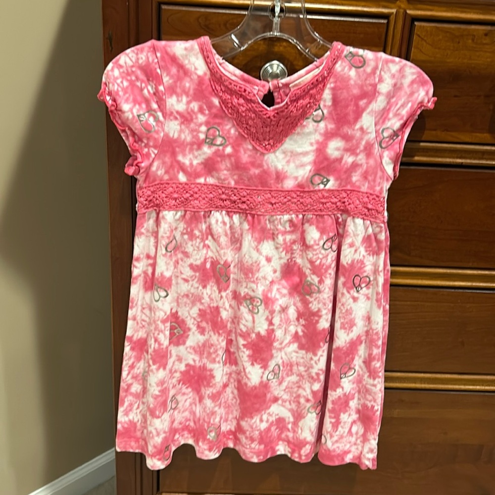 Flapdoodles girls tie-dye dress, size 5, pink and white, peace signs,